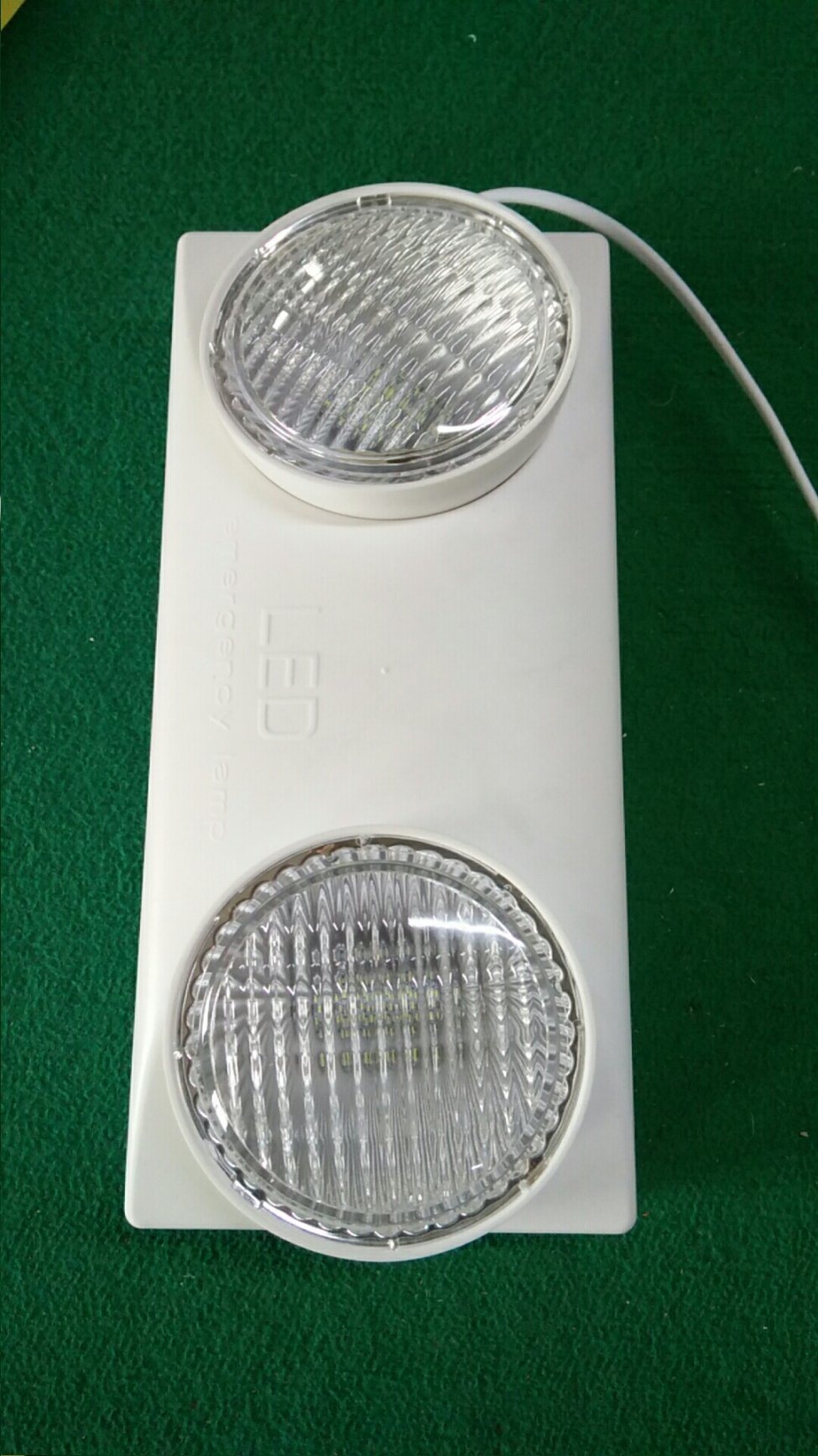 Luz LED de Emergencia Recargable Mantenida o No Mantenida 2X3w 3horas