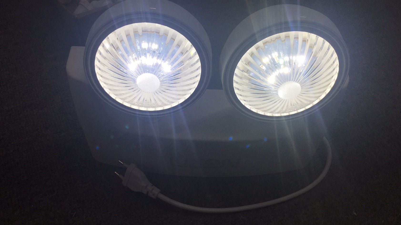 Luz LED de emergencia de doble cabeza 1.5+1.5W